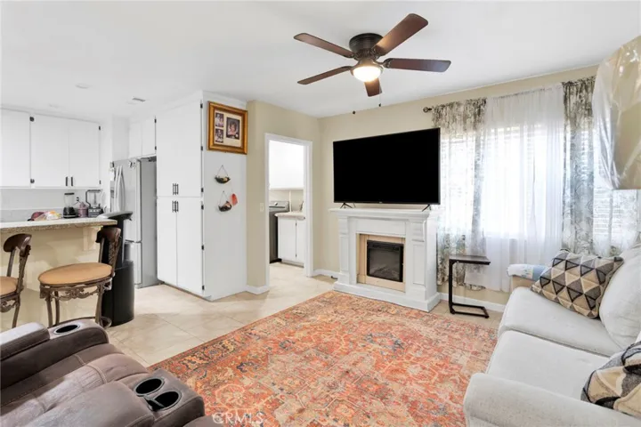 21998 Biloxi Road, Apple Valley, California 92307