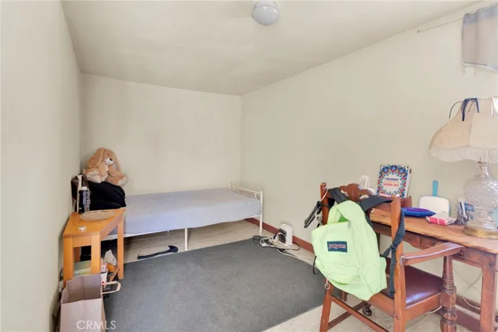 21998 Biloxi Road, Apple Valley, California 92307