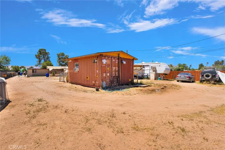 21998 Biloxi Road, Apple Valley, California 92307