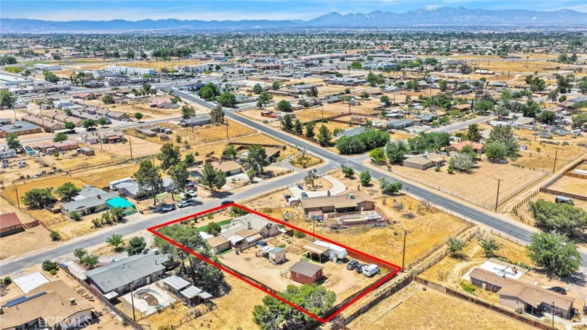 21998 Biloxi Road, Apple Valley, California 92307