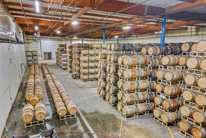 Warehouse occupied for hight reference