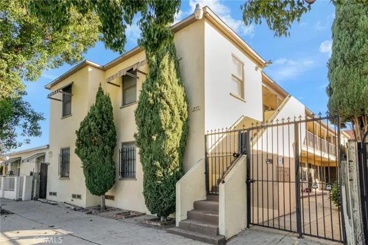 1922 Locust, Long Beach, California 90806
