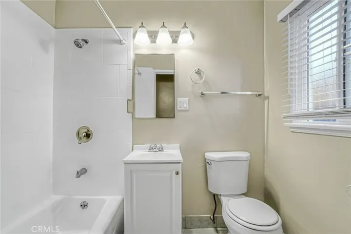 1922 Locust, Long Beach, California 90806
