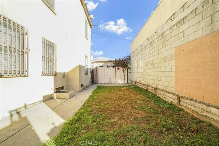1922 Locust, Long Beach, California 90806