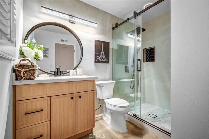 En suite bathrom primary 2