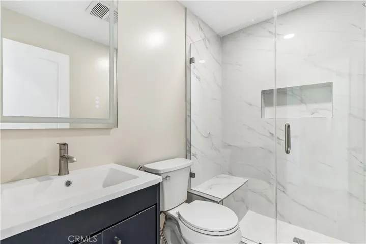 ADU upstairs ensuite bathroom in bedroom 1