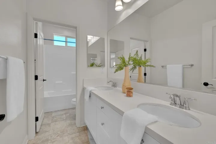 21445 Trail Ridge Drive, Escondido, California 92029