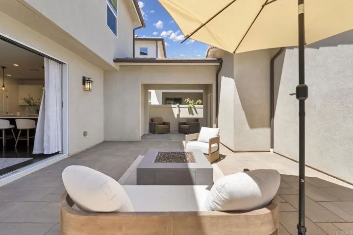 21445 Trail Ridge Drive, Escondido, California 92029