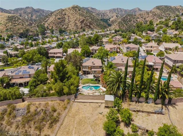 32480 The Old Road, Castaic, California 91384