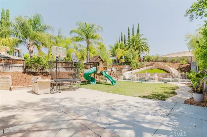 Spacious Backyard