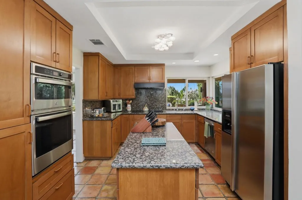 39-Kitchen