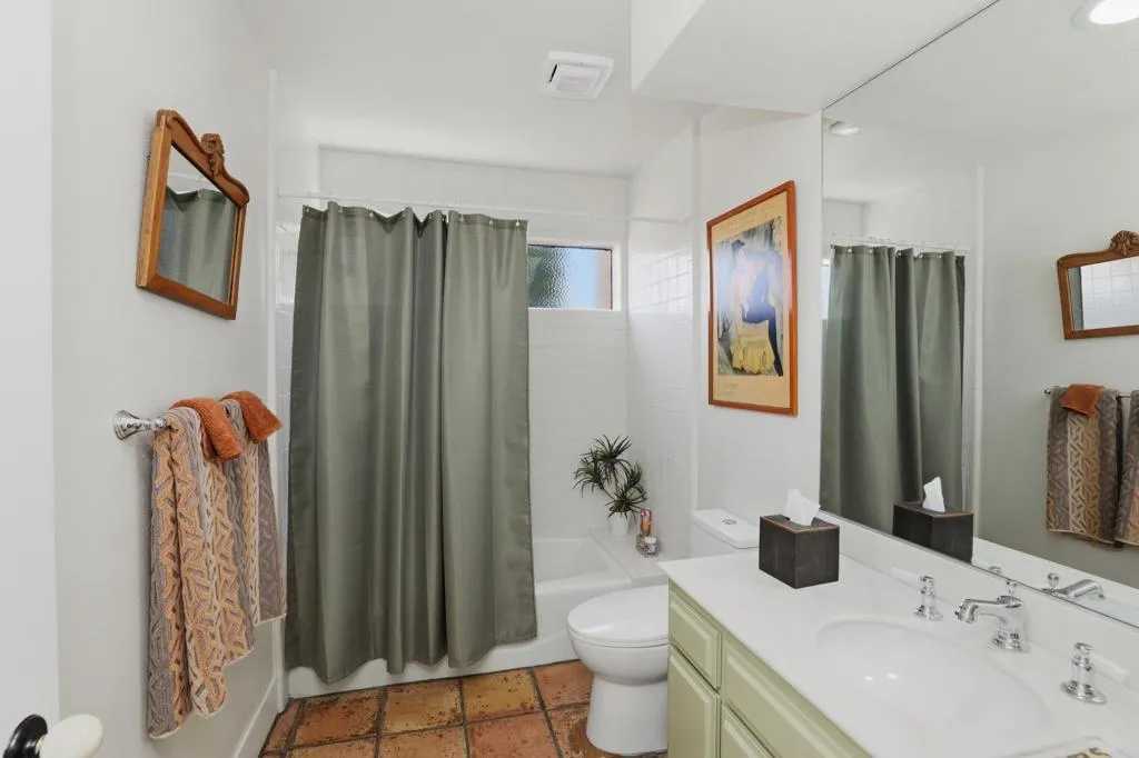 49-Bathroom