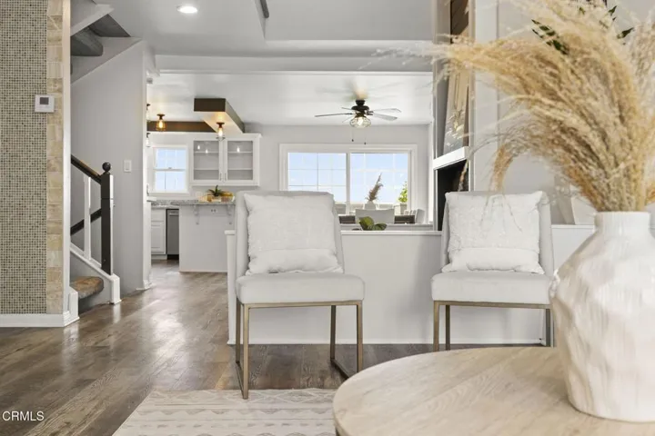 11-web-or-mls-UpmarketMedia_2835Har-30
