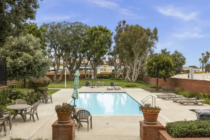 62-web-or-mls-UpmarketMedia_2835Har-188