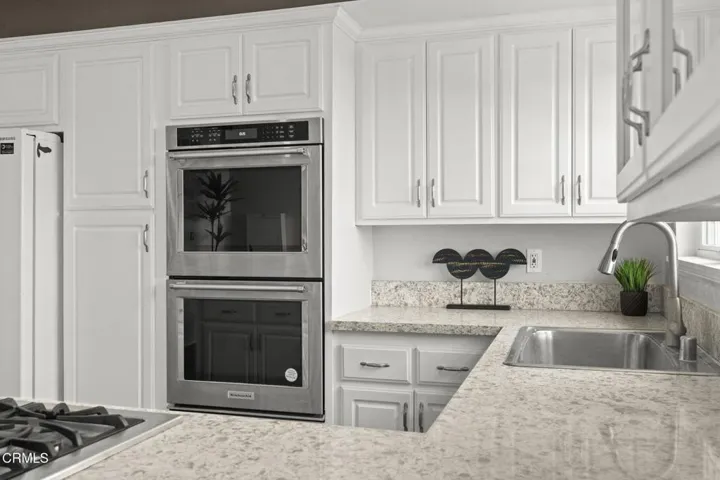 25-web-or-mls-UpmarketMedia_2835Har-69
