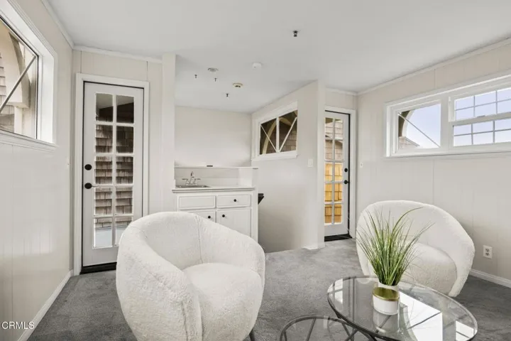 51-web-or-mls-UpmarketMedia_2835Har-159