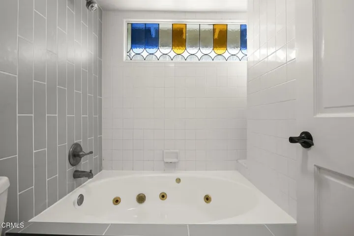37-web-or-mls-UpmarketMedia_2835Har-114