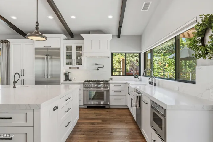 21-Kitchen