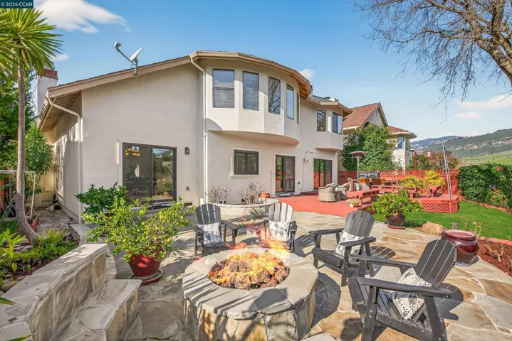 704 Blue Spruce Dr, Danville, California 94506