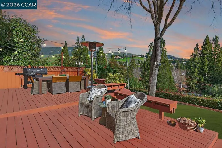 704 Blue Spruce Dr, Danville, California 94506