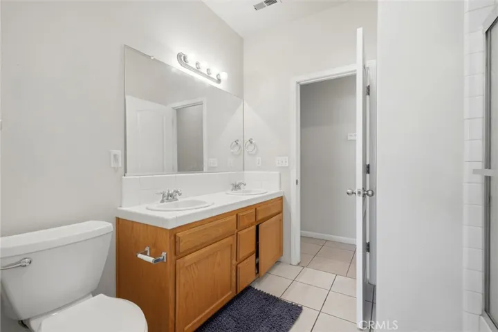 4651 W Morris Avenue, Fresno, California 93722