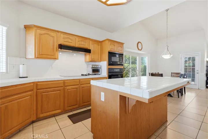 4651 W Morris Avenue, Fresno, California 93722