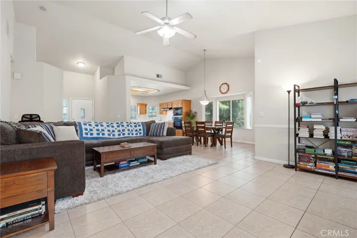 4651 W Morris Avenue, Fresno, California 93722