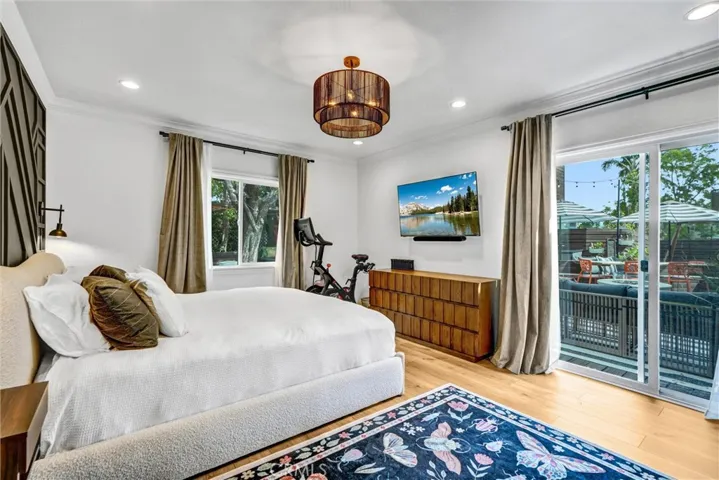 6830 Bothwell, Reseda, California 91335