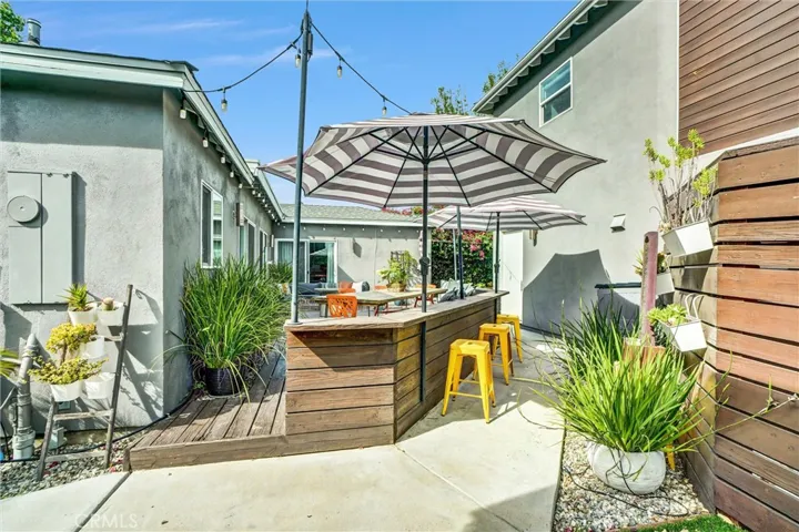 6830 Bothwell, Reseda, California 91335