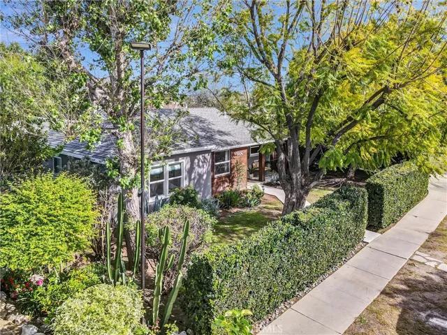 6830 Bothwell, Reseda, California 91335