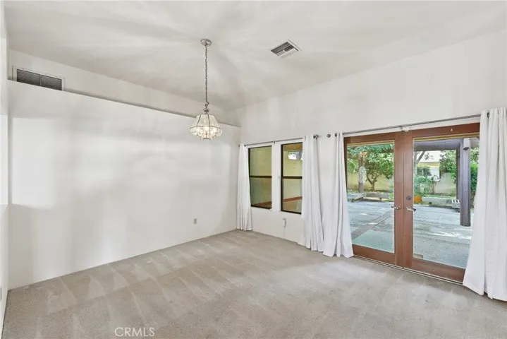 7313 Calle Los Manzanos, Bakersfield, California 93309