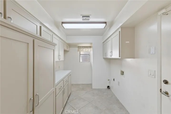 7313 Calle Los Manzanos, Bakersfield, California 93309
