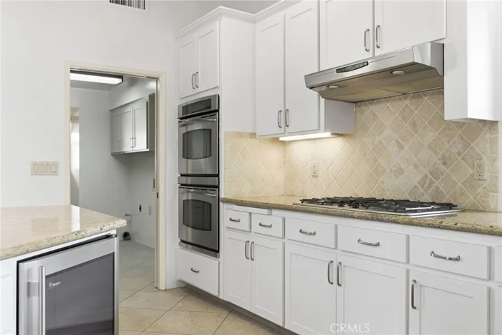7313 Calle Los Manzanos, Bakersfield, California 93309