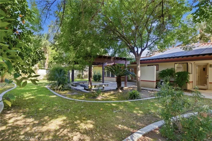 7313 Calle Los Manzanos, Bakersfield, California 93309