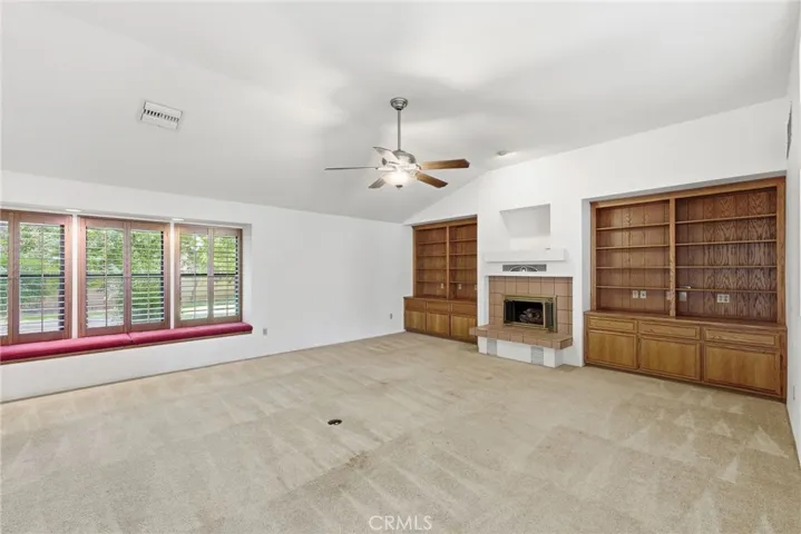 7313 Calle Los Manzanos, Bakersfield, California 93309