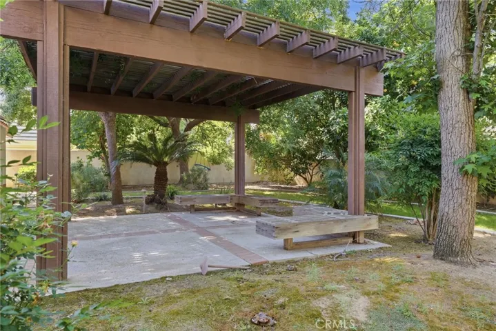 7313 Calle Los Manzanos, Bakersfield, California 93309