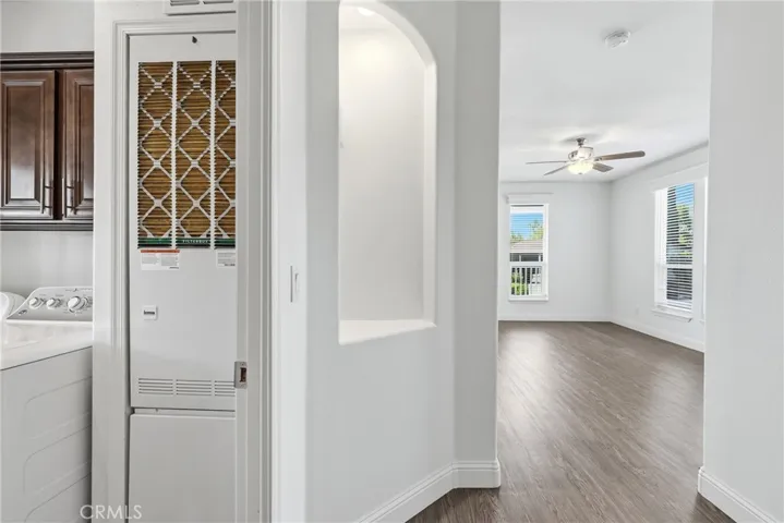 HALLWAY NICHE