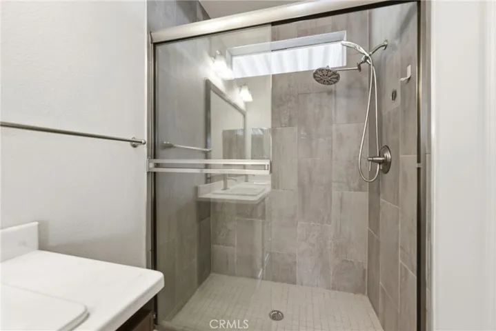 WALKI SHOWER