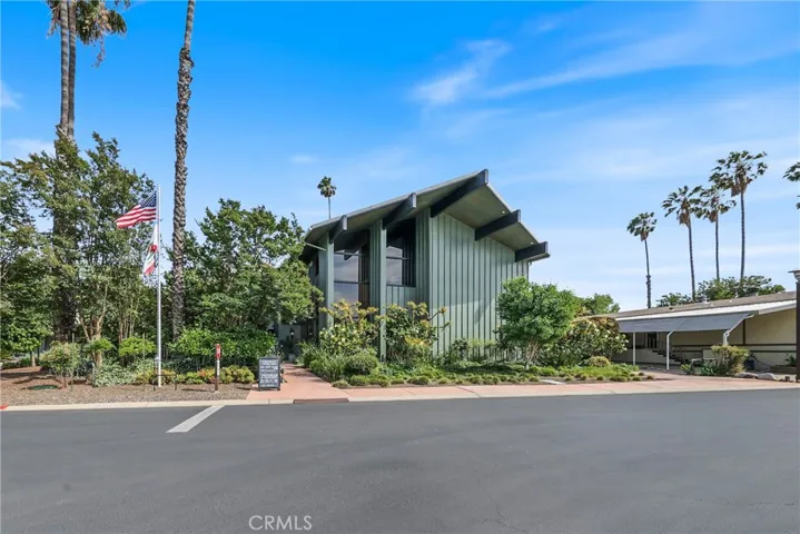 MAIN CLUBHOUSE