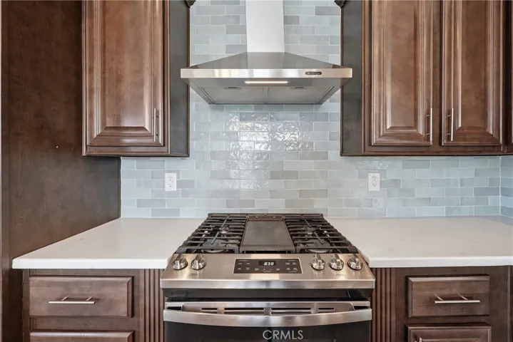 RANGE HOOD FULL GLASS BACKSPASH