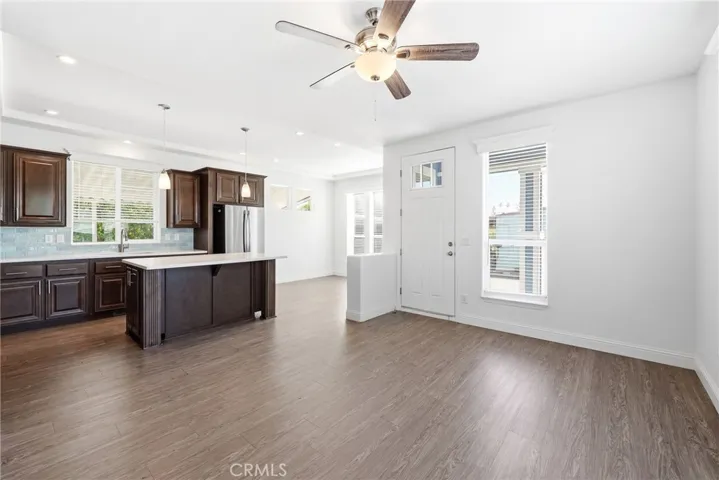 OPEN FLOORPLAN