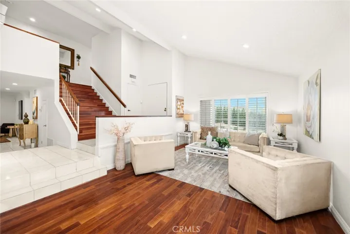 Spacious, high ceilings living room
