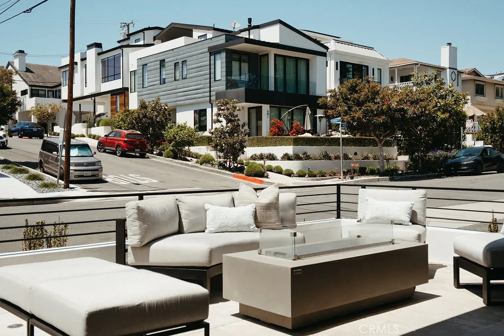 520 Iris, Corona Del Mar, California 92625 — photo 5