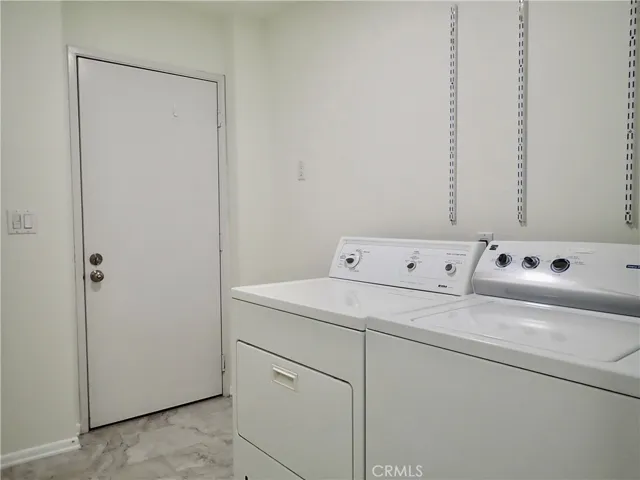 4240 Lost Hills Rd. 1301, Calabasas, California 91301