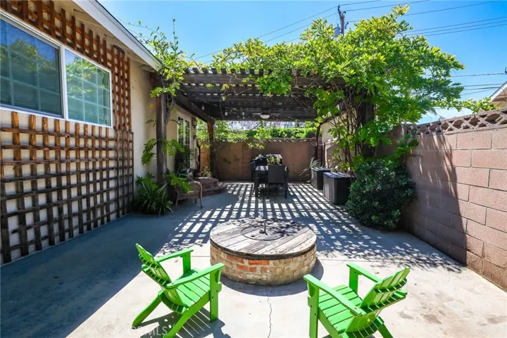 2914 Fallbrook Drive, Santa Ana, California 92706