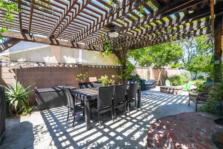 2914 Fallbrook Drive, Santa Ana, California 92706