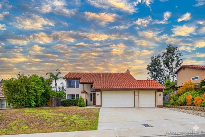 https://zimg.paragon.ice.com/ParagonImages/Property/PA/SDMLS/-523444/39/120/90/ac910b180a51d9dafba887883c57e873/3/fa1424334392a702f68517cf236073e2/-523444-3d8f7fc4-4f60-4d29-9e11-e1d1507437fd.JPG