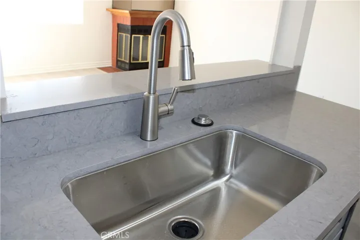 Kitchen Stainless Steel Undermount Sink