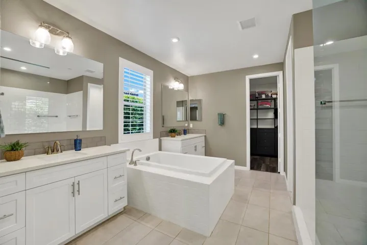 2496 Newgrove Pl, Escondido, California 92027