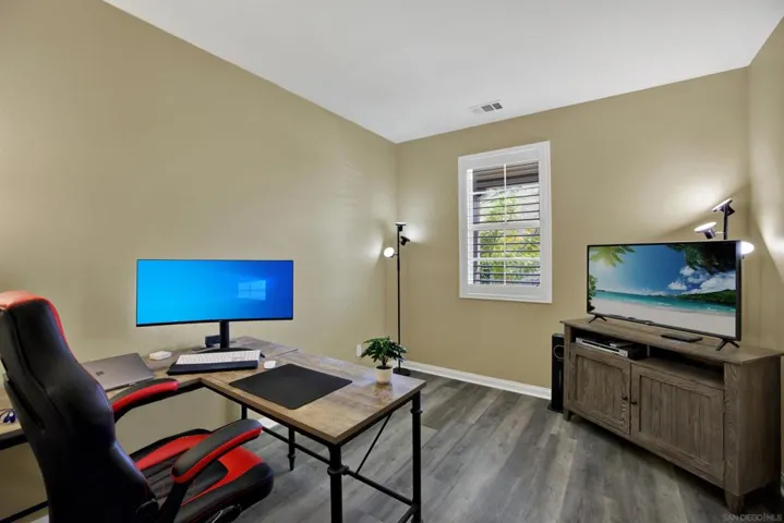 2496 Newgrove Pl, Escondido, California 92027